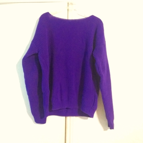 V Back Sweater - Picture 1 of 6